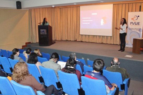 Con un positivo balance se realizó el primer Pecha Kucha de la Universidad de Antofagasta